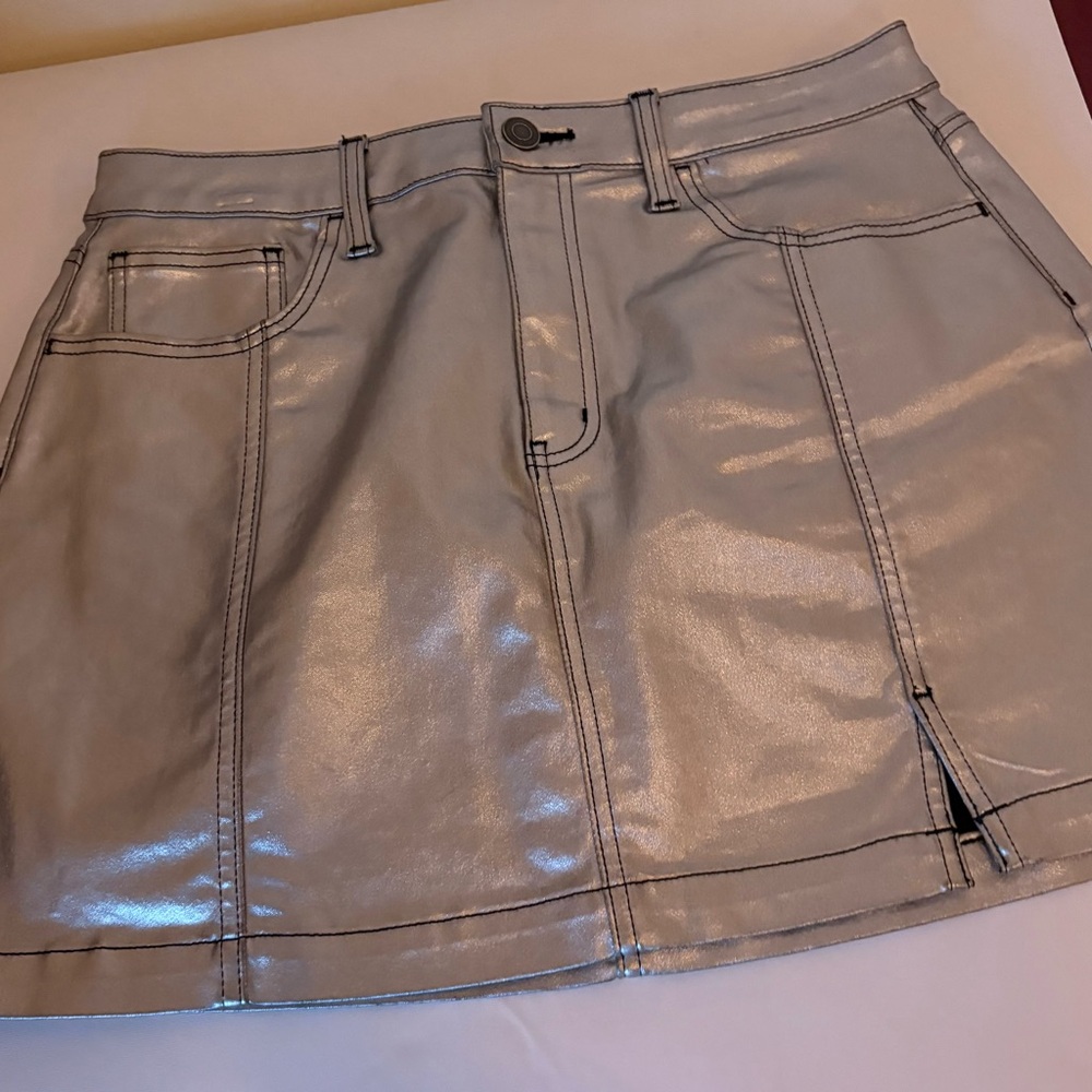 SO Shimmering Silver Mini Skirt